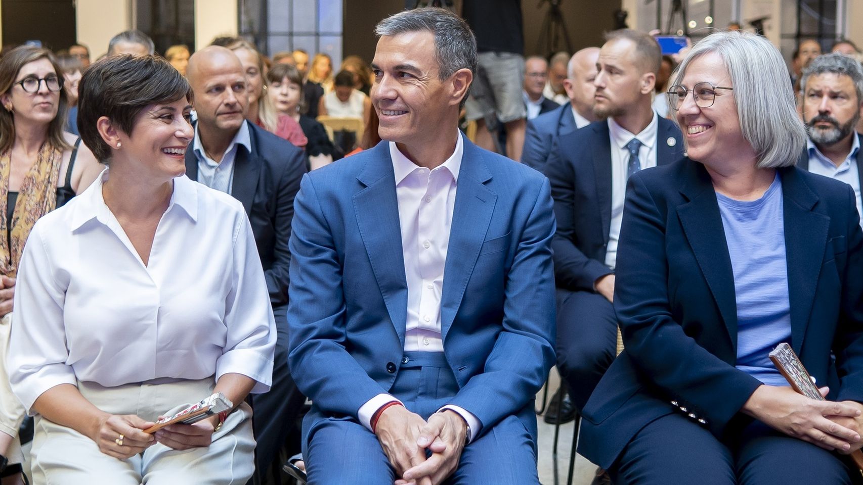 Pedro Sánchez defiende intervenir en un mercado de la vivienda "roto y dislocado" y anuncia 1.500 nuevas casas