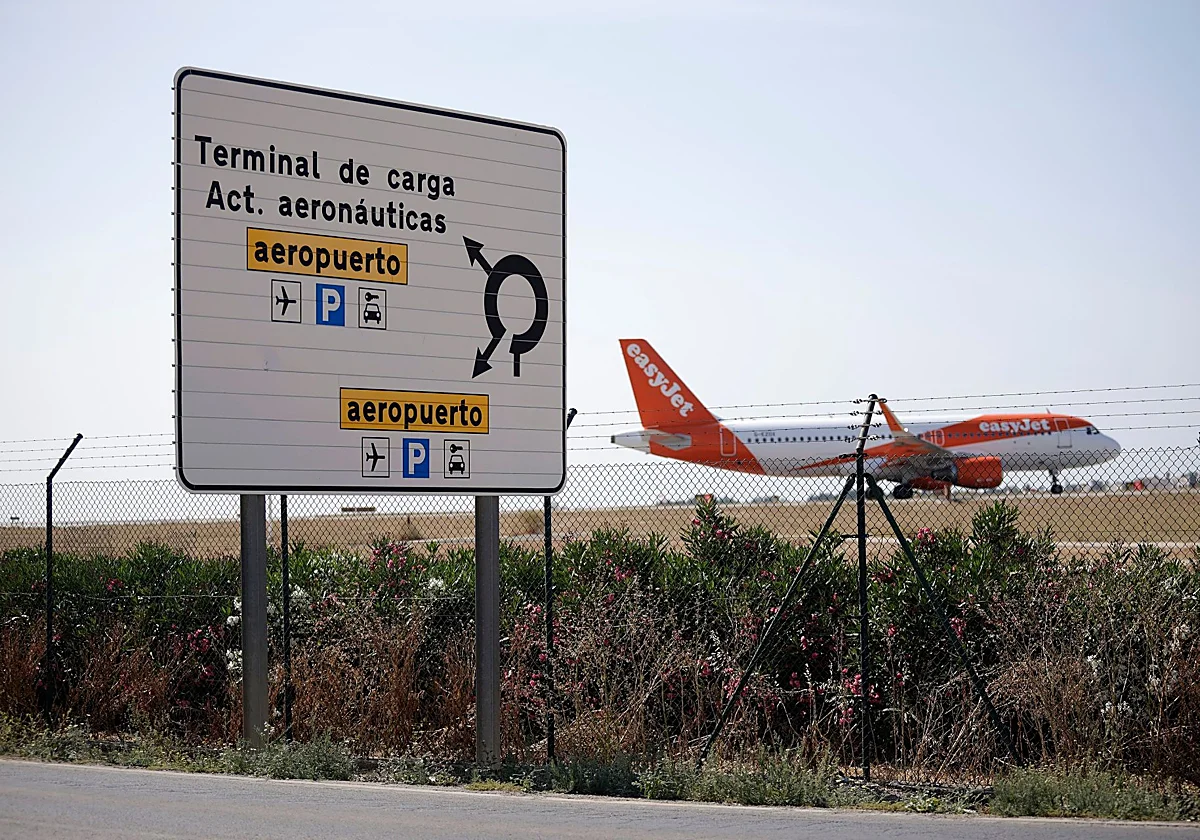 Un vuelo aterriza de emergencia en Málaga por humo en la cabina