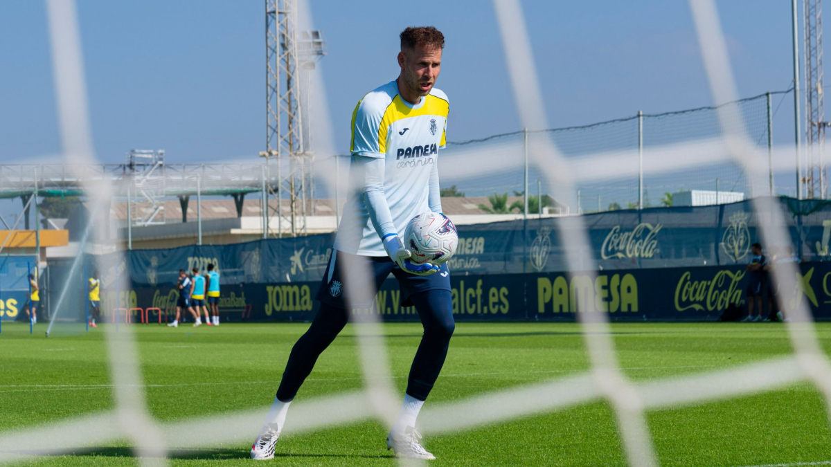 La hora de Gulacsi en un escenario nada extraño para el portero del Villarreal
