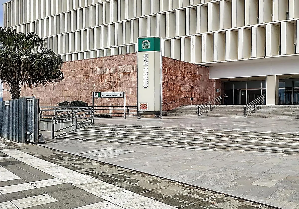 Tres años y medio de prisión por intentar matar a un vigilante y lesionar a otros en una pelea en un local de Marbella