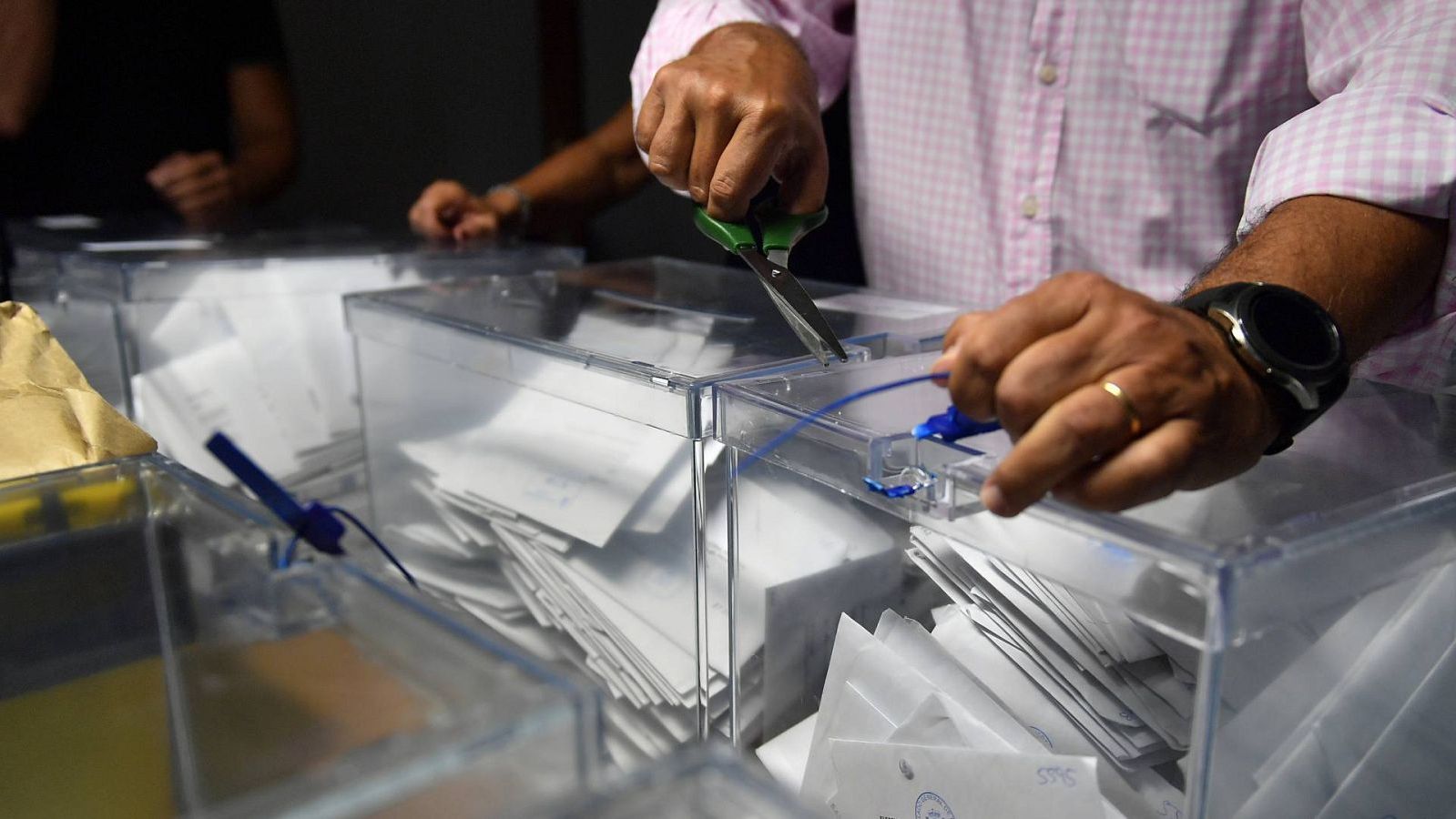 El TS deja en suspenso la inscripción en el censo electoral de los acogidos a la ley de nietos salvo que acrediten el exilio