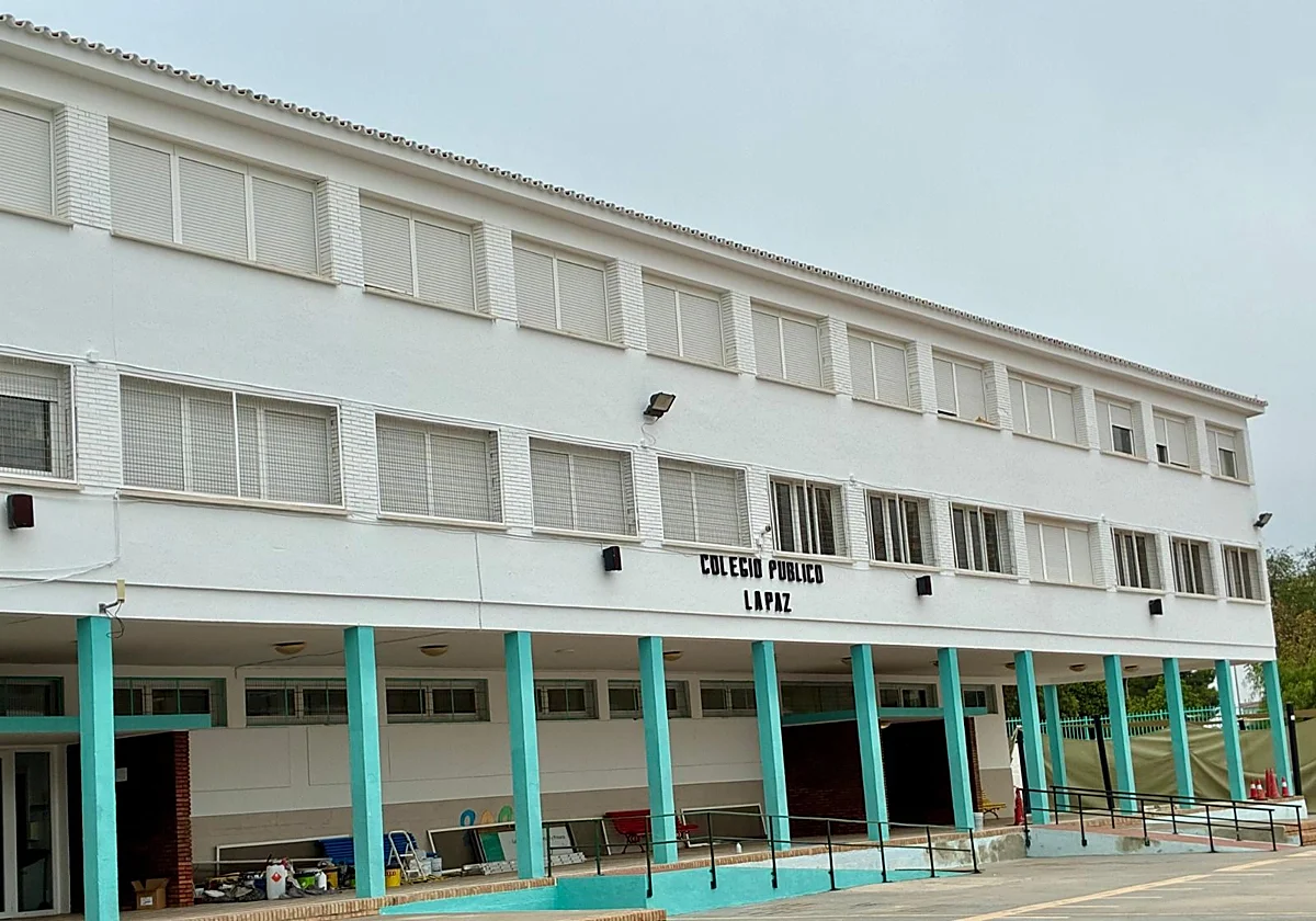 Medio centenar de obras para preparar los colegios de Torremolinos para el nuevo curso