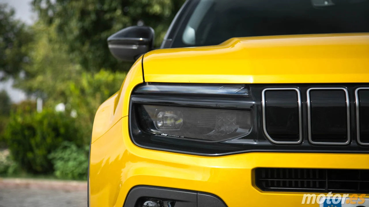 No es un Toyota Land Cruiser pero sí el SUV 4x4 con etiqueta ECO que no le teme al todoterreno que debes comprar