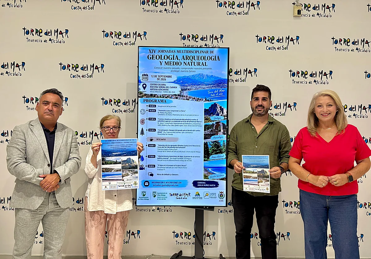 Torre del Mar reúne ciencia, patrimonio y medio ambiente en la Antigua Azucarera