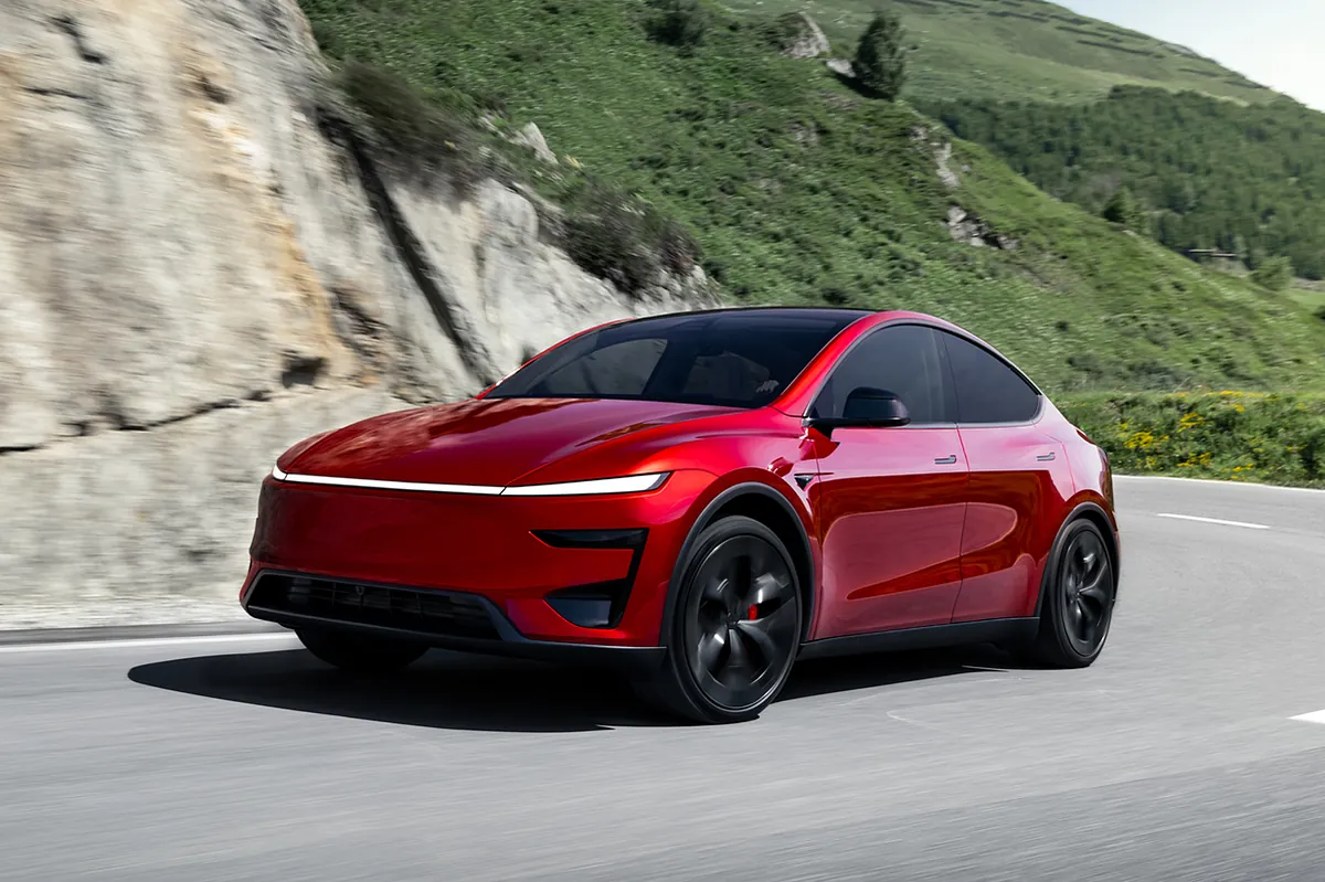 Tesla, a punto de perder el liderato en el mercado de coches eléctricos en España