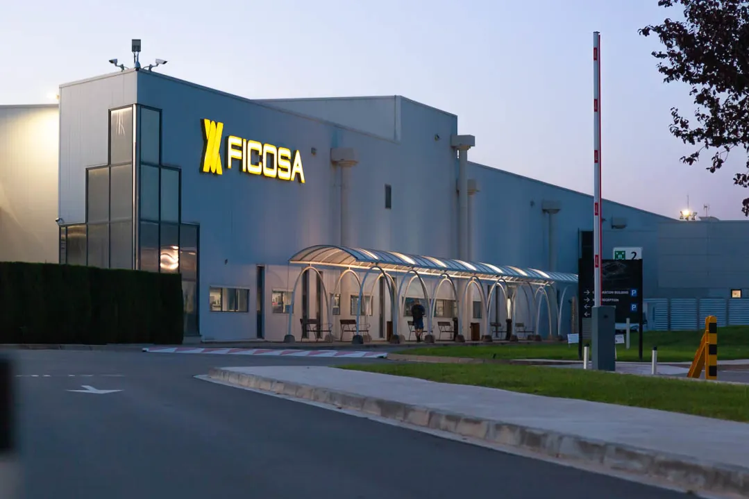 Panasonic ultima su salida de Ficosa con la venta del 69% del capital