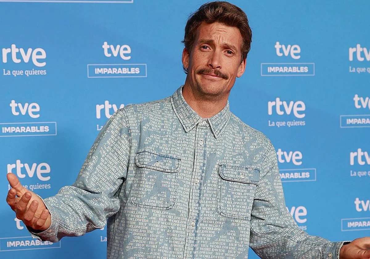 Grison pone a jugar al escondite a Bertín Osborne e Inés Hernand en su debut como presentador televisivo