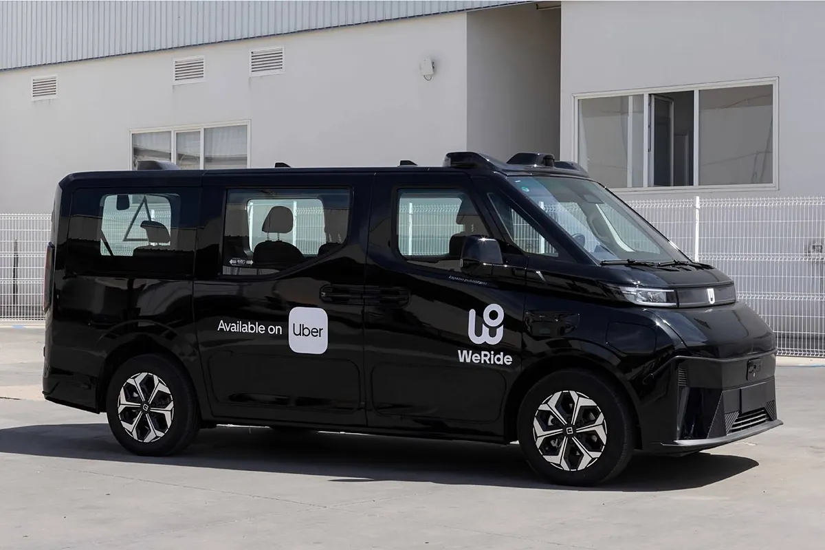 Uber recibe el permiso de la DGT para operar coches autónomos en Madrid