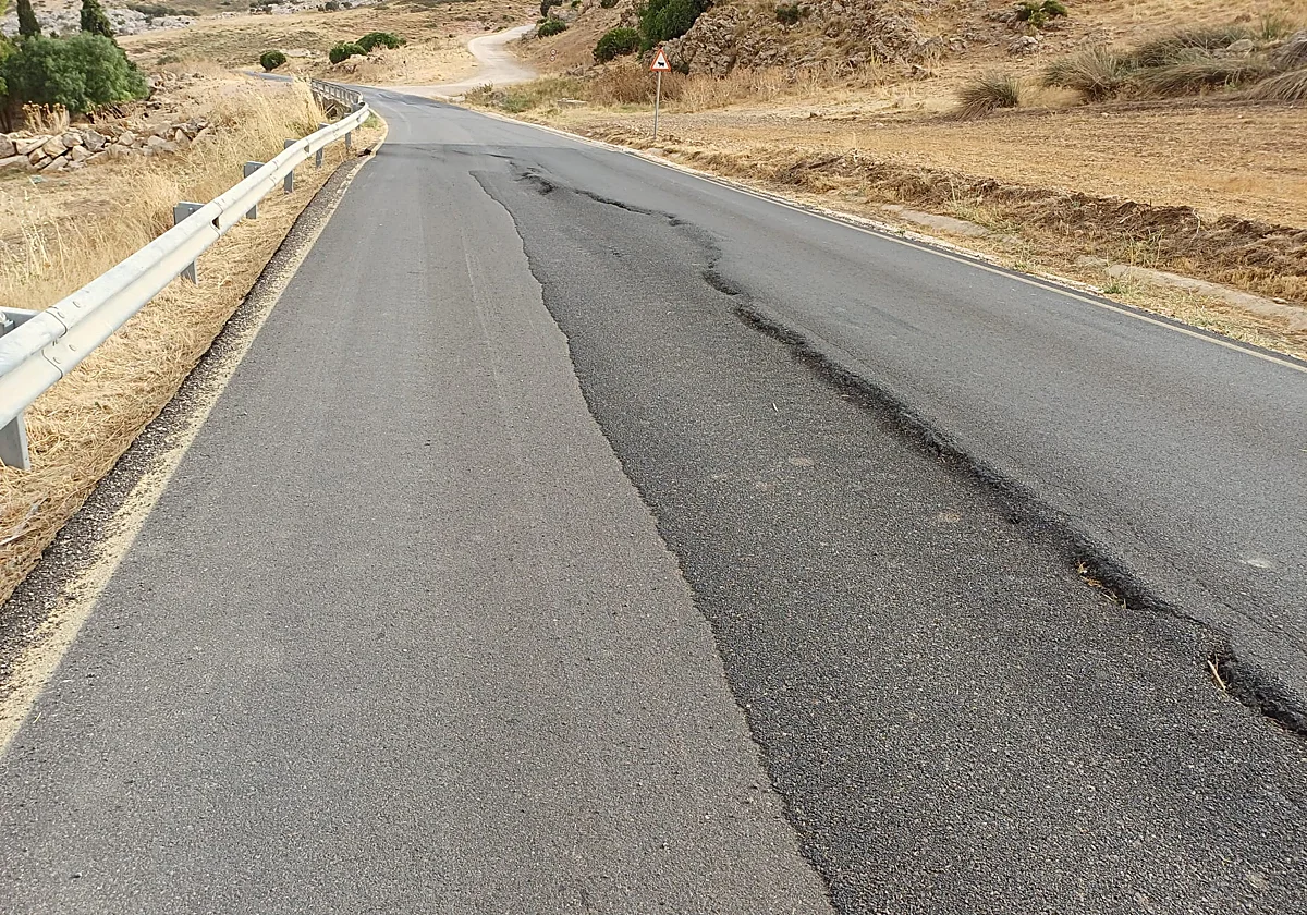 La Diputación licita por 1,9 millones la última fase del arreglo de la carretera de La Joya en Antequera