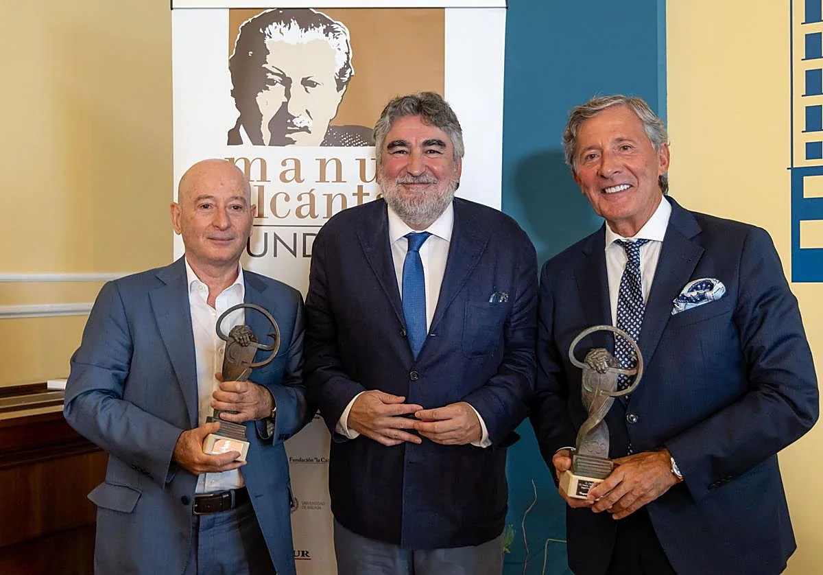 Los periodistas Jesús Álvarez y Orfeo Suárez reciben el VII Premio Nacional de Periodismo Deportivo Manuel Alcántara