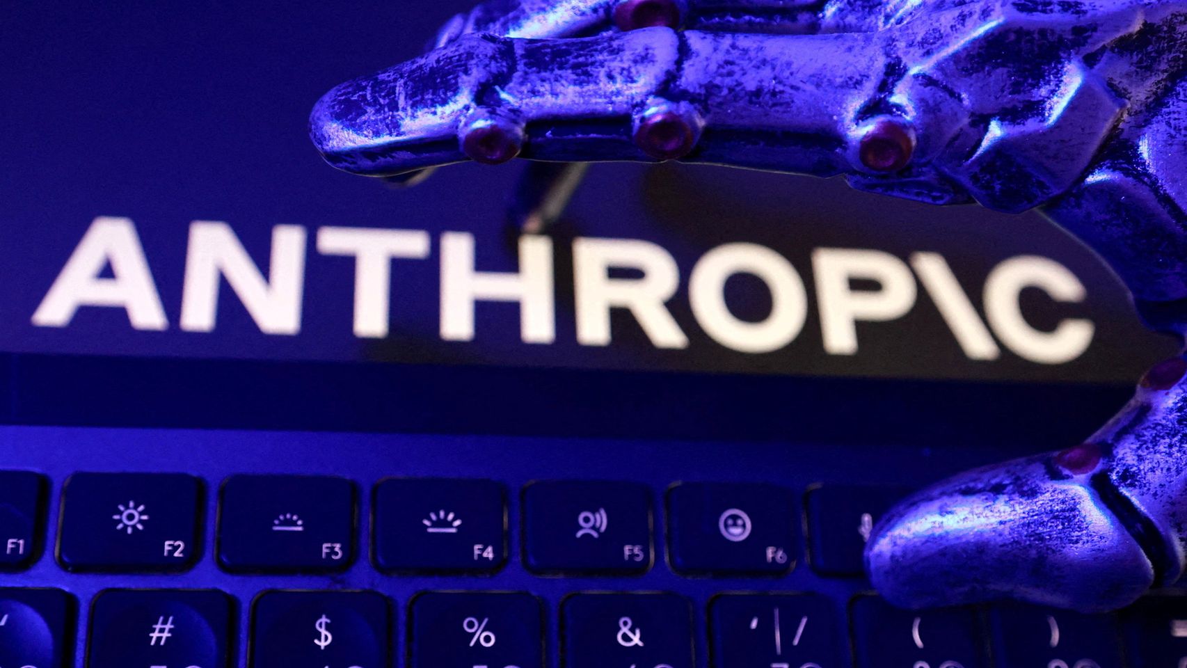 Anthropic alerta de que ha bloqueado varios complots para usar su IA en posibles intentos de crear armas biológicas