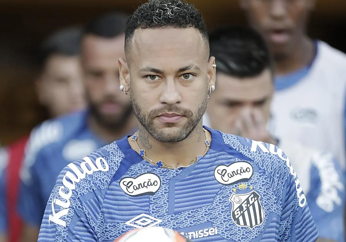Neymar renueva con el Santos