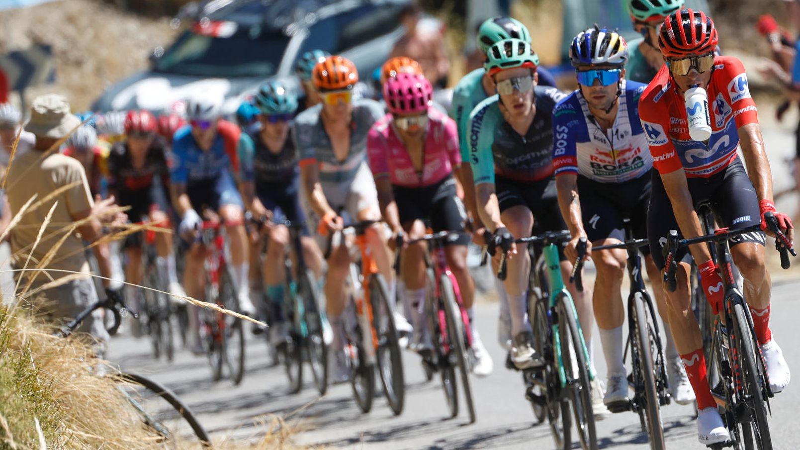 Enric Mas deja prácticamente sentenciada La Vuelta ante Roglic en el Collado del Alguacil donde reina Landa