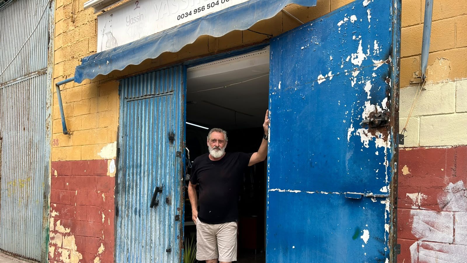 Ángel, el último cristiano de El Tarajal: "Todo es una mentira, Mohamed VI ha usado a sus súbditos. Es una pesadilla”