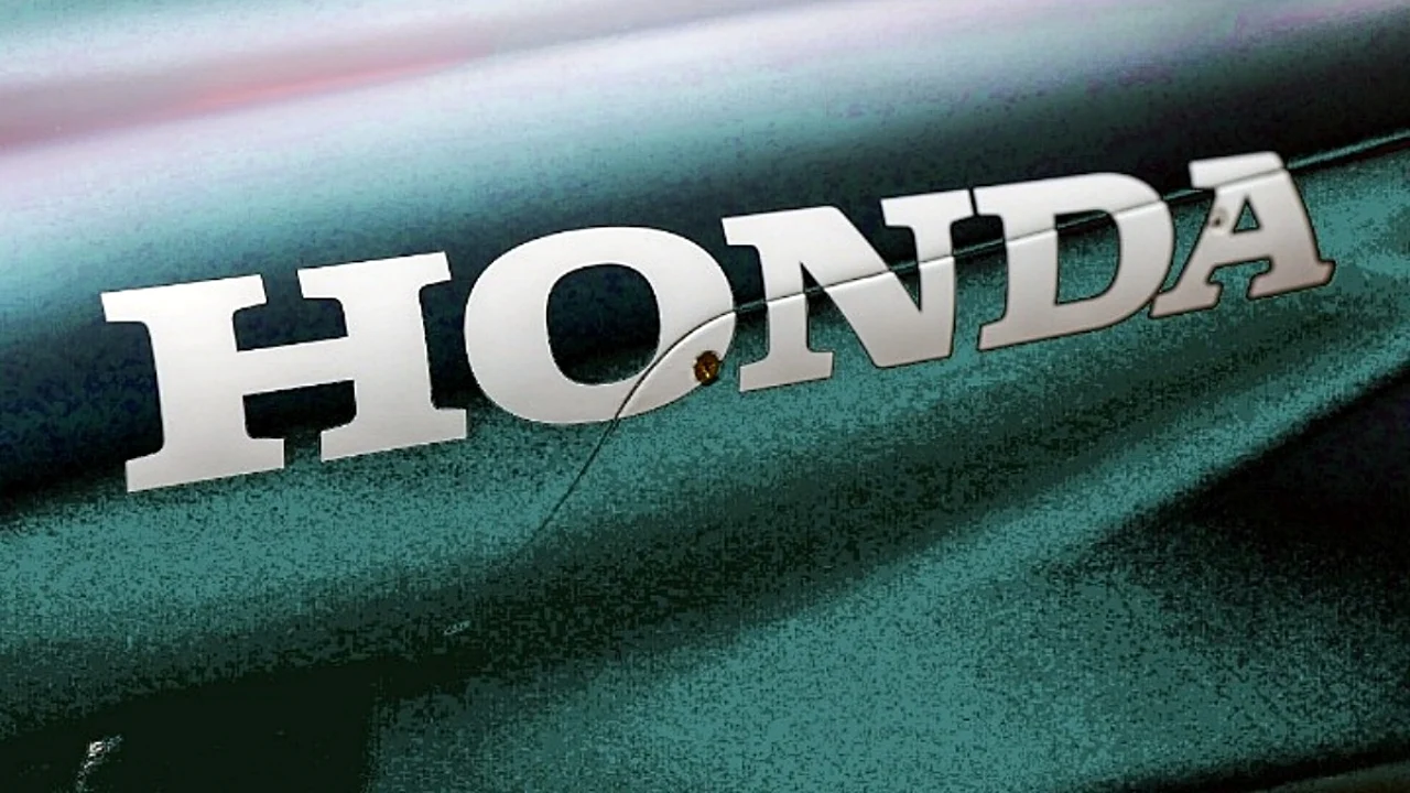 Aston Martin-Honda ya es una realidad: el nuevo AMR26 cobra vida en Silverstone