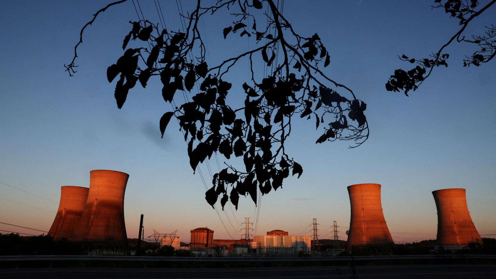 EEUU deroga los límites a las emisiones para centrales eléctricas de gas y carbón
