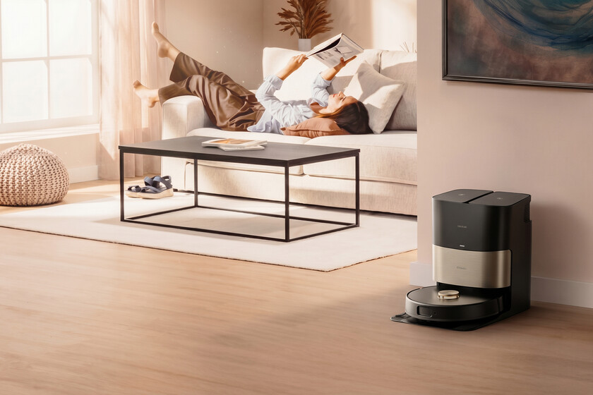Cecotec presenta el Conga Q300: 25.000 Pa, base de autoevaciado completa y mopa extensible para plantar cara a la alta gama