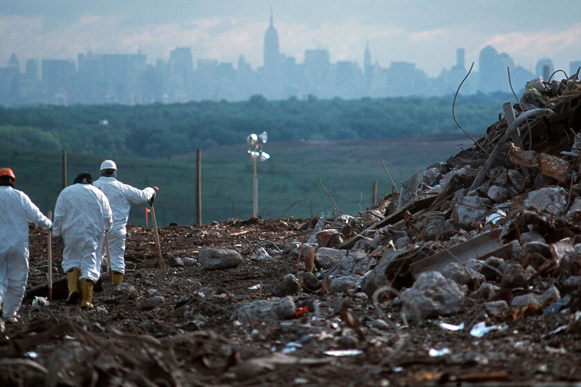 En 1948, Nueva York empezó a tirar basura frente a Manhattan. 53 años después, el monstruo va a convertirse en algo tres veces más grande que Central Park