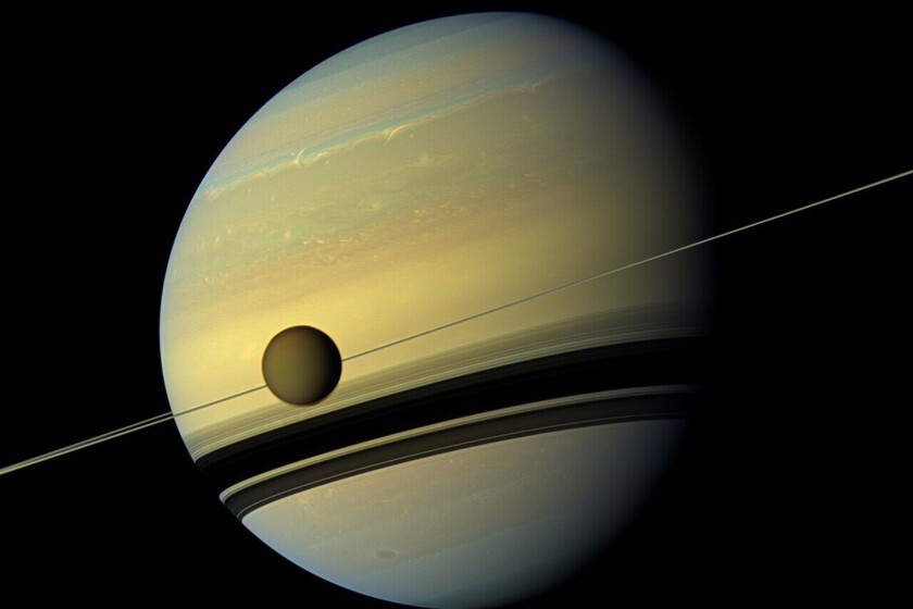 Necesitamos gasolineras espaciales para conquistar el cosmos. Un nuevo estudio cree que Titán podría ser una