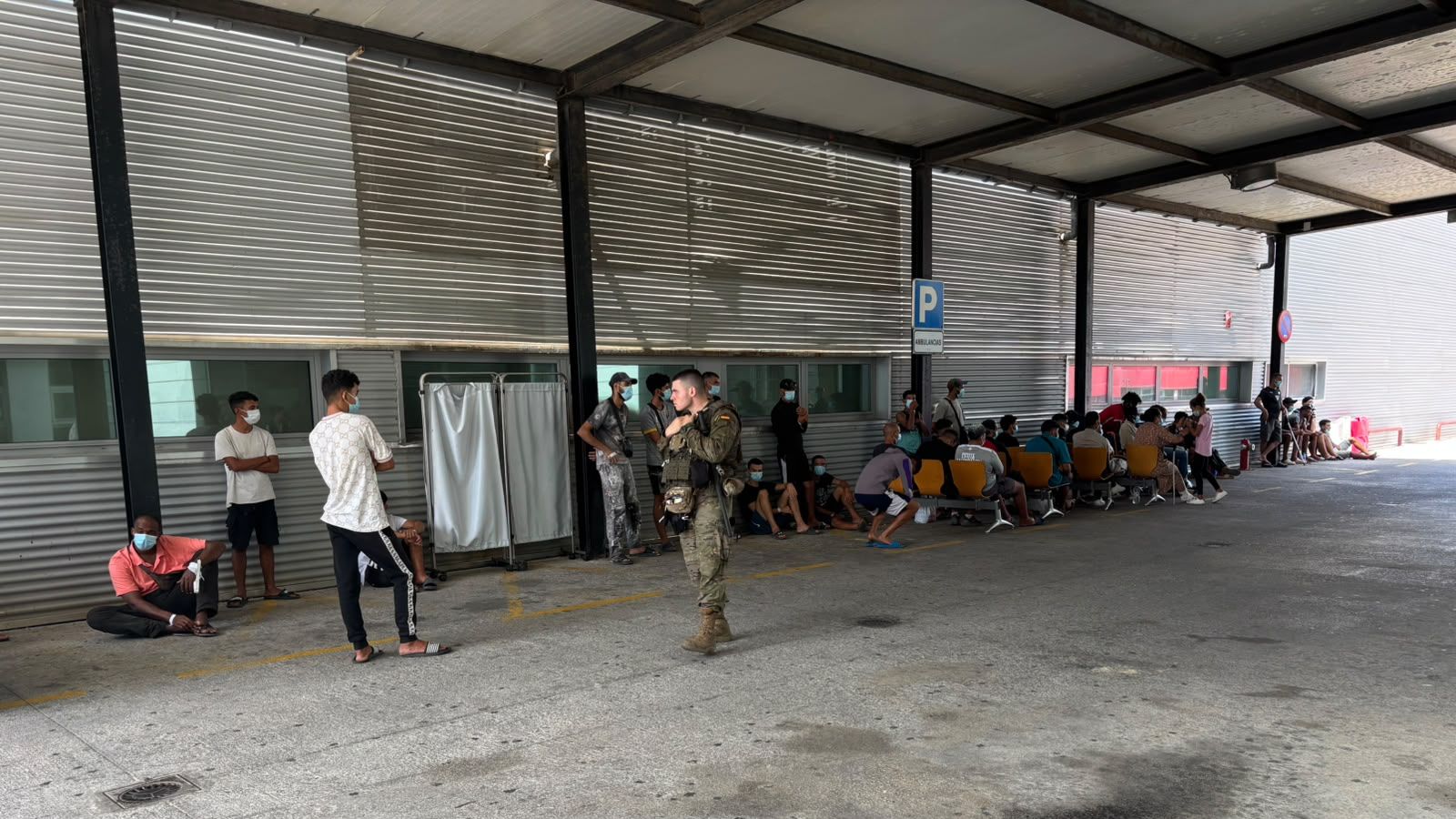 "No podemos más": la crisis de Ceuta lleva a una "situación crítica" a sus médicos entre bajas por ansiedad y renuncias