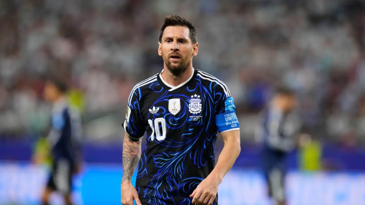 Messi ejecuta la compra del Eldense