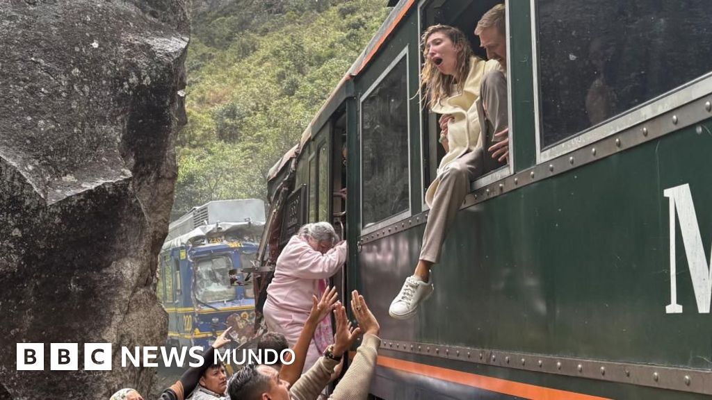 Muere una persona y decenas resultan heridas en un choque de trenes en Machu Picchu