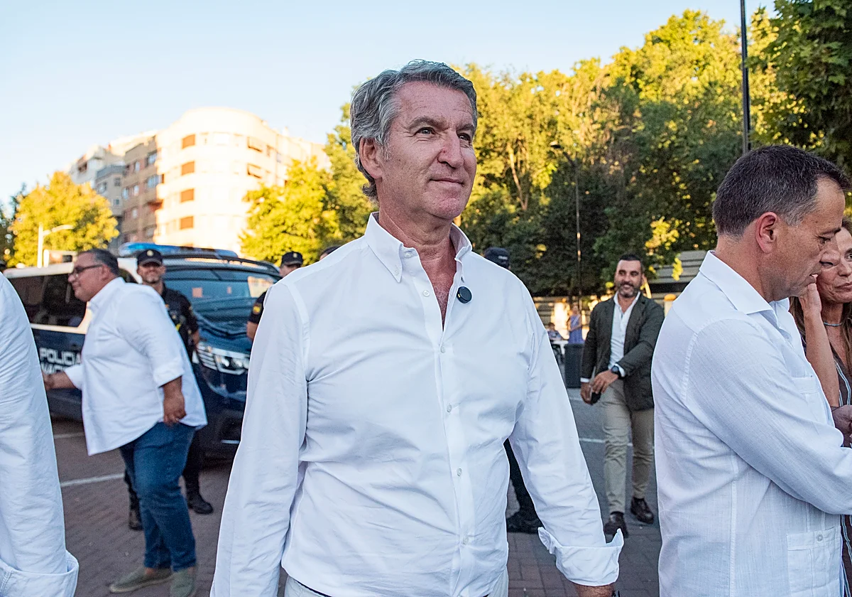 Feijóo también visitará Melilla este jueves para aumentar la presión al Gobierno por la crisis ceutí