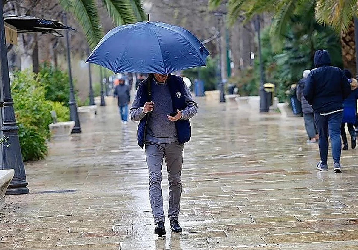 Giro del tiempo en Andalucía: activan avisos por lluvias y tormentas con granizo en estas zonas