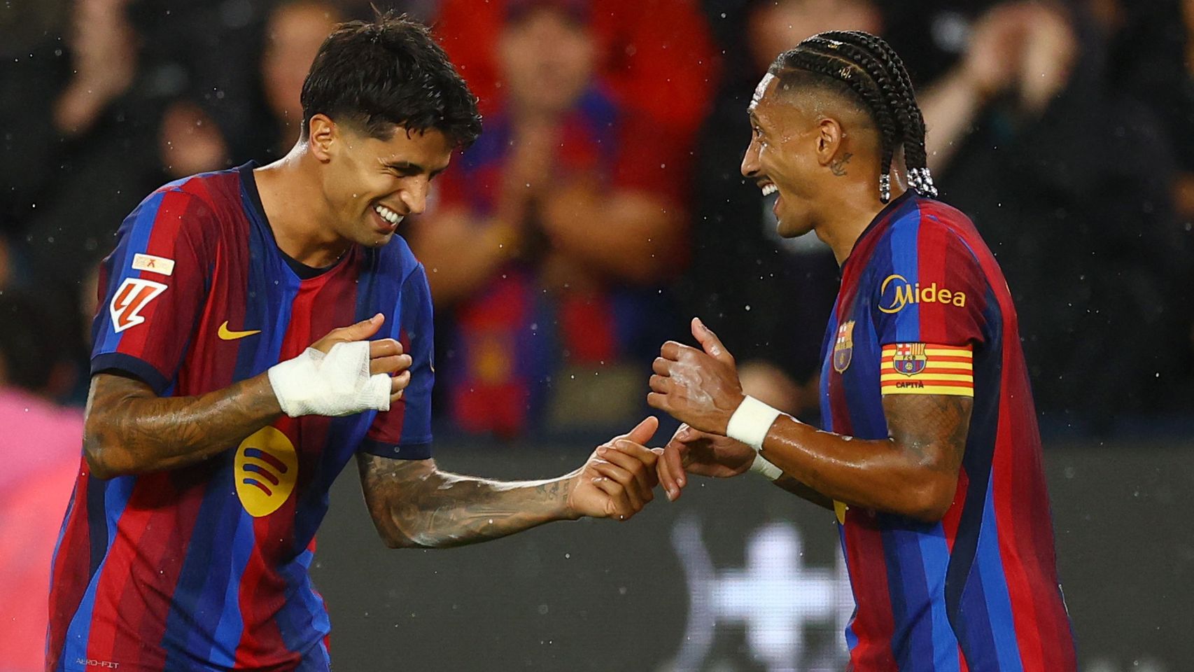 El Barça hace de sus partidos un festival de goles: goleada ante el Racing de Santander y ya es el único equipo invicto en La Liga