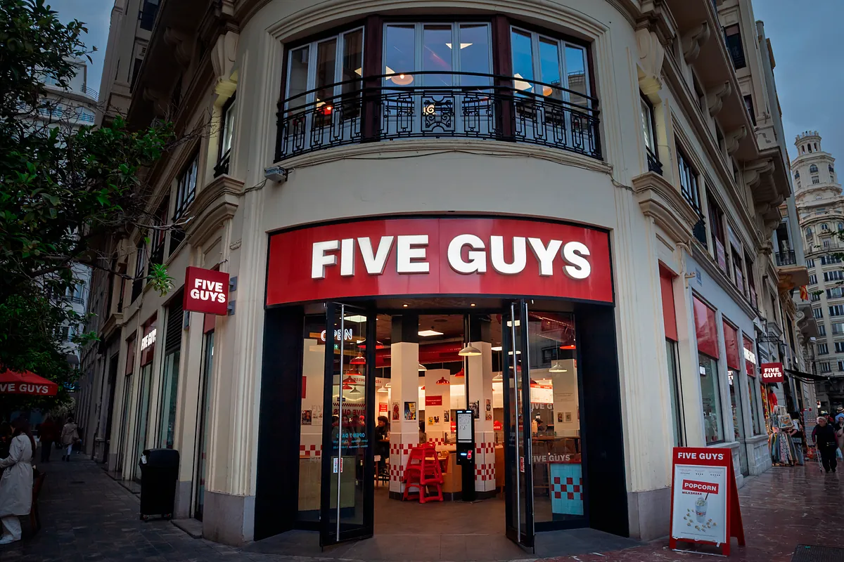 Five Guys supera los 100 millones de ventas en España y abrirá más locales
