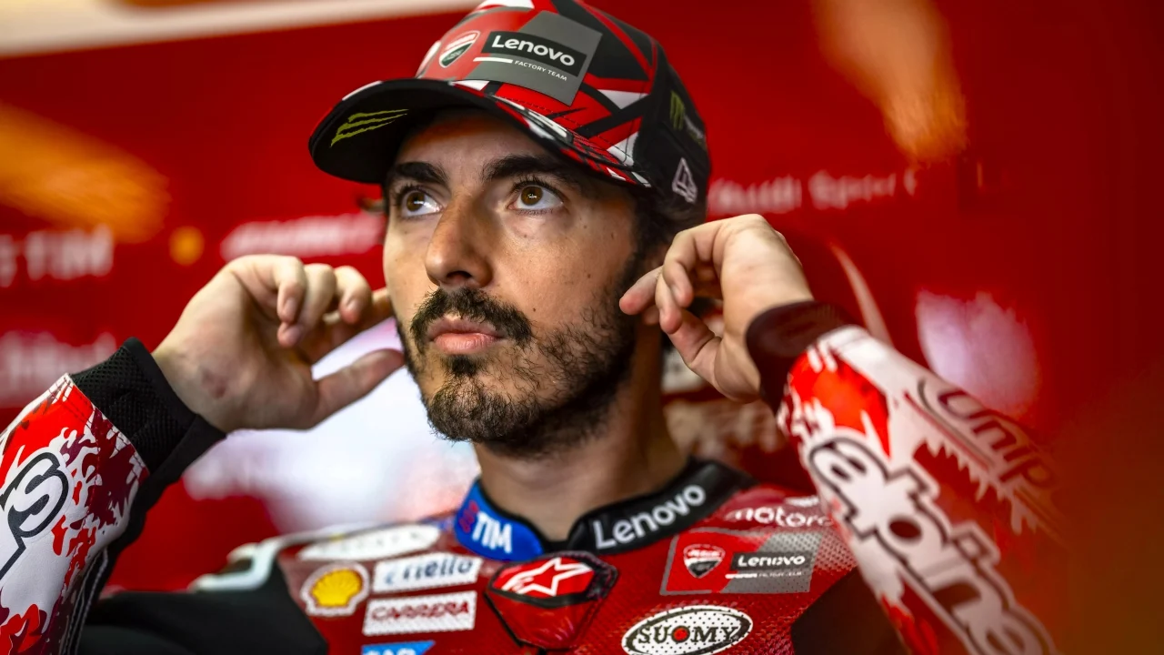 «El equipo no tiene respuestas»: Bagnaia afirma que la Ducati de Márquez y la suya se comportan de forma diferente