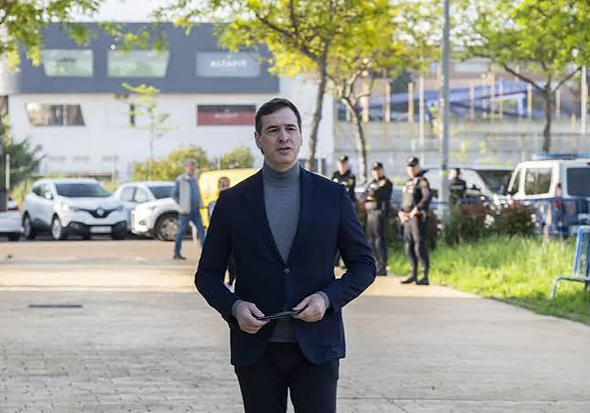 Hazte Oír denuncia a Miguel Ángel Gallardo por la plaza adjudicada al colaborador del hermano de Sánchez