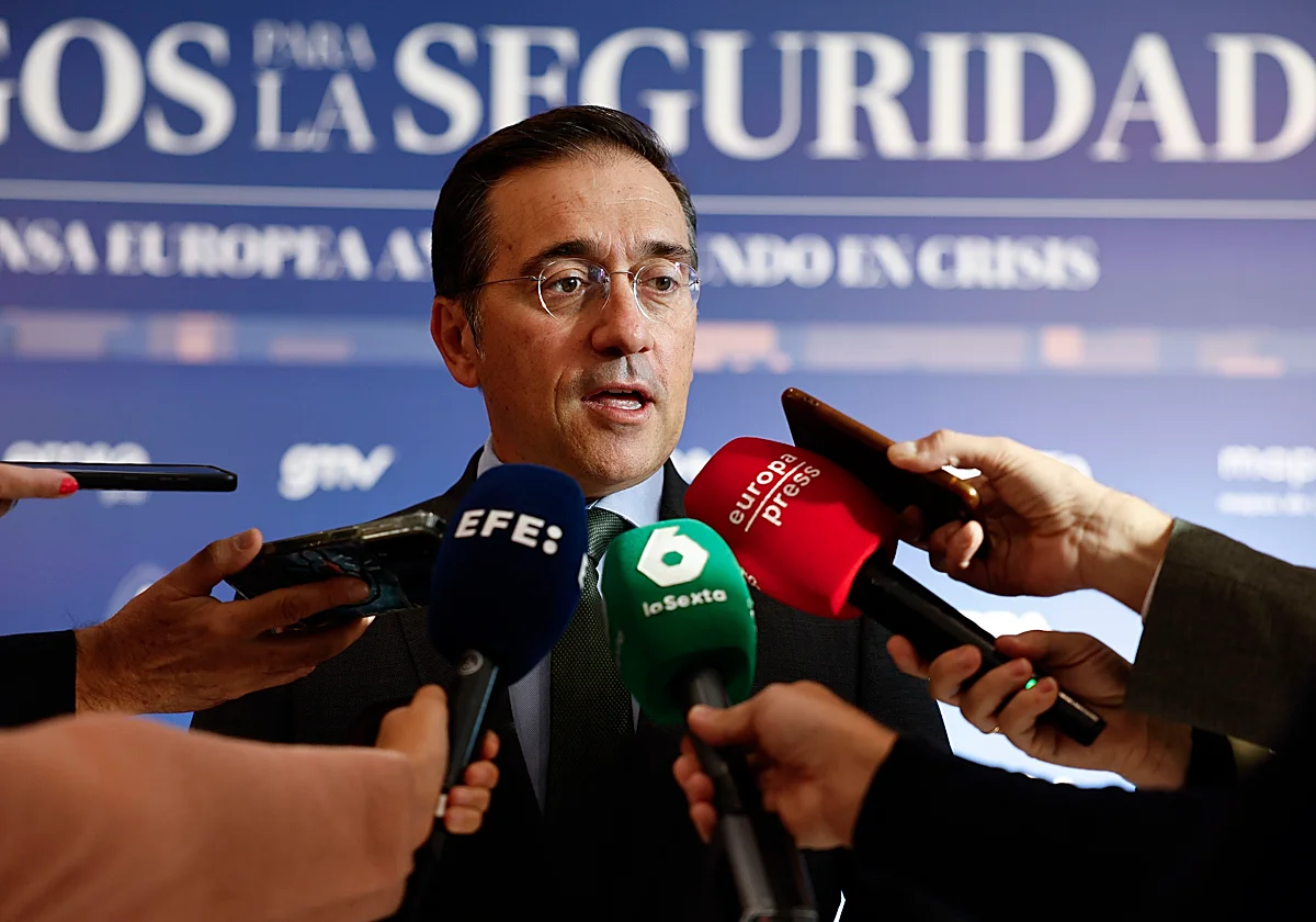 Albares pedirá a Bruselas que Frontex tenga «presencia institucional permanente» en Ceuta y Melilla