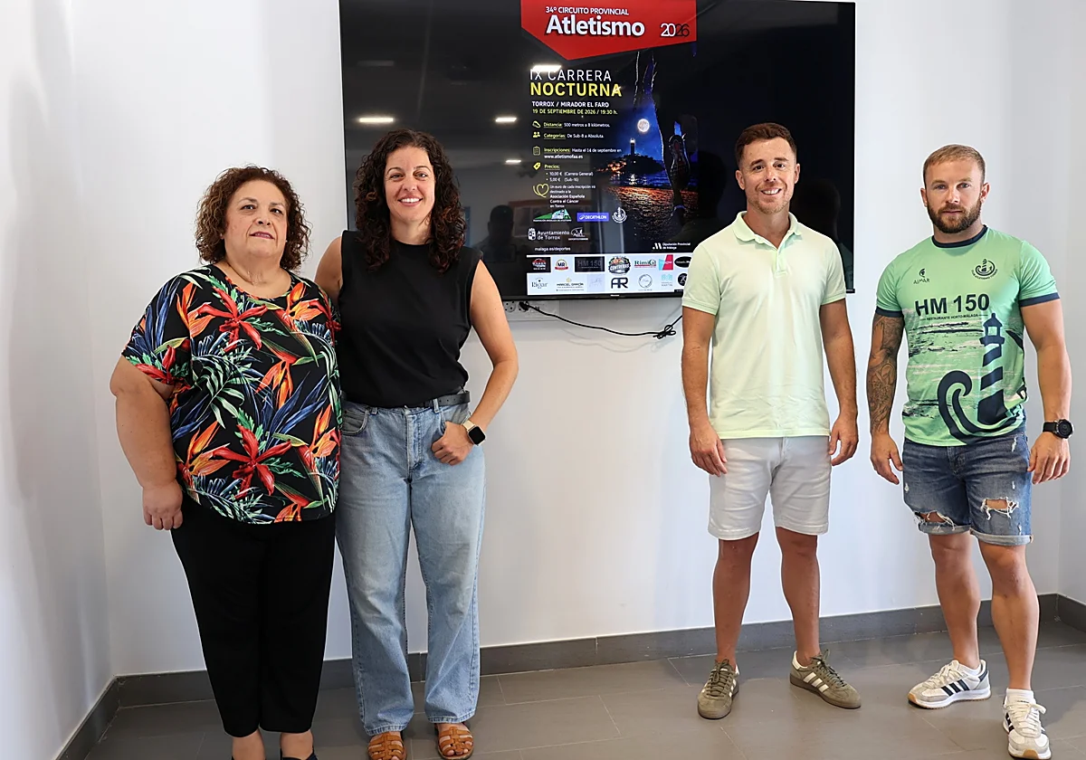 La Carrera Nocturna Mirador El Faro vuelve a Torrox con un recorrido solidario entre antorchas