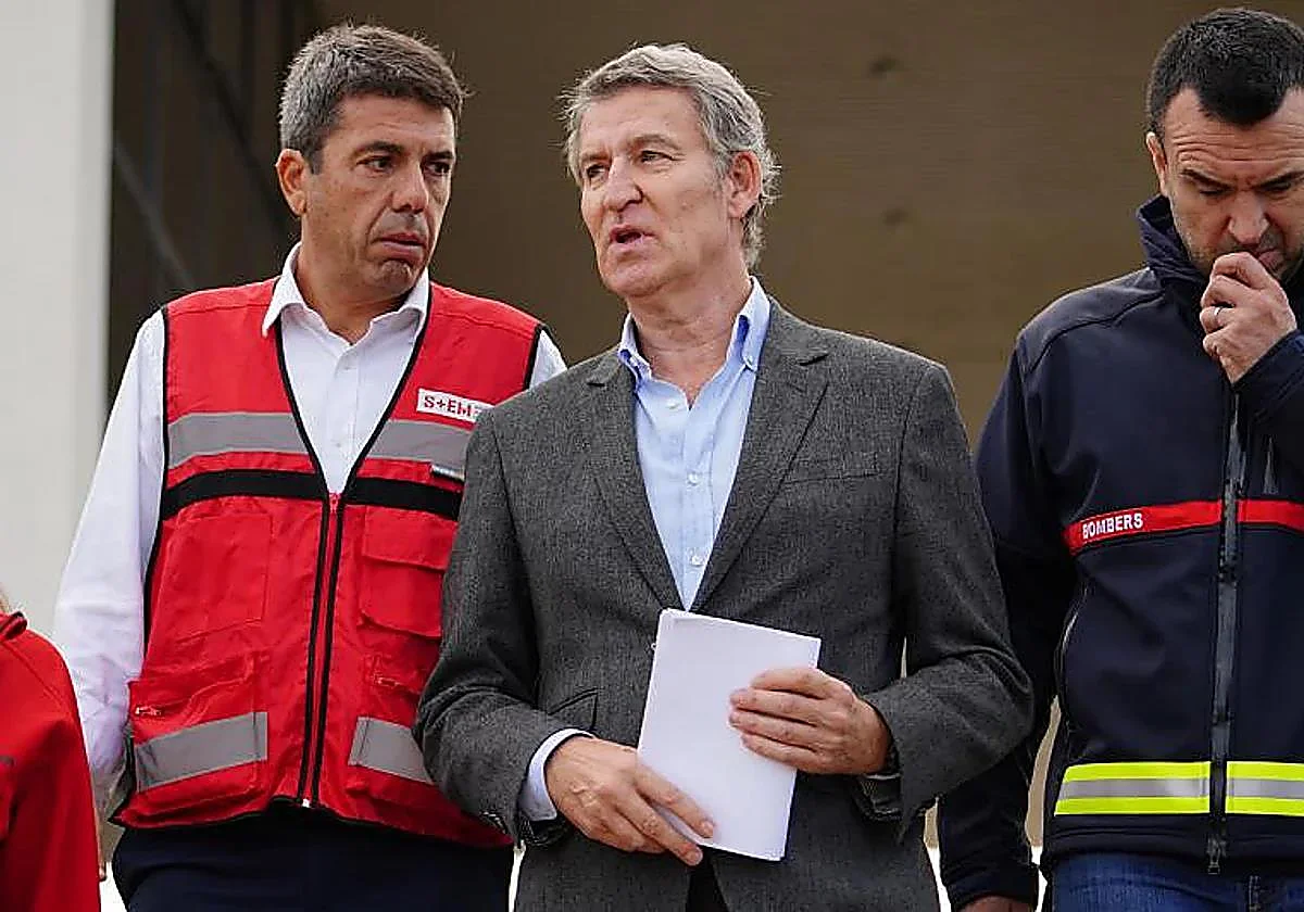 Los wasaps de Feijóo a Mazón en la dana: «Lleva la iniciativa de comunicación, es la clave»