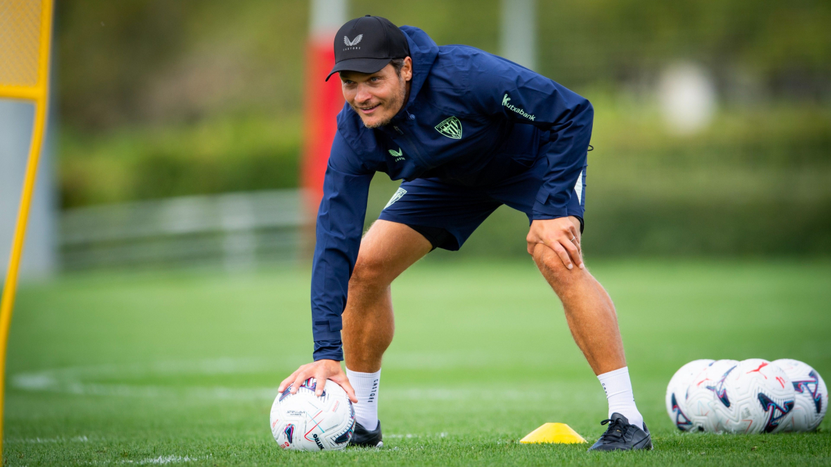 Terzic: "Es un derbi, pero las porterías están en el mismo sitio y miden igual"