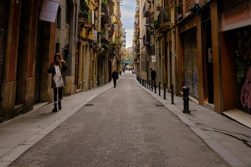 Es oficial, el Gobierno cambia las normas el 1 de octubre: en estas calles los coches siempre tendrán que ceder el paso al peatón