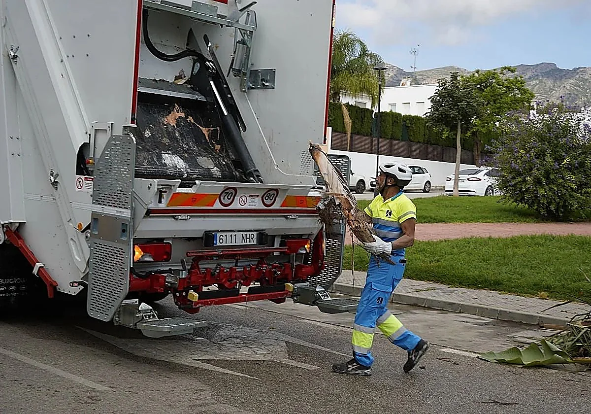 El servicio de limpieza de Torremolinos amenaza con huelga en plena feria de San Miguel