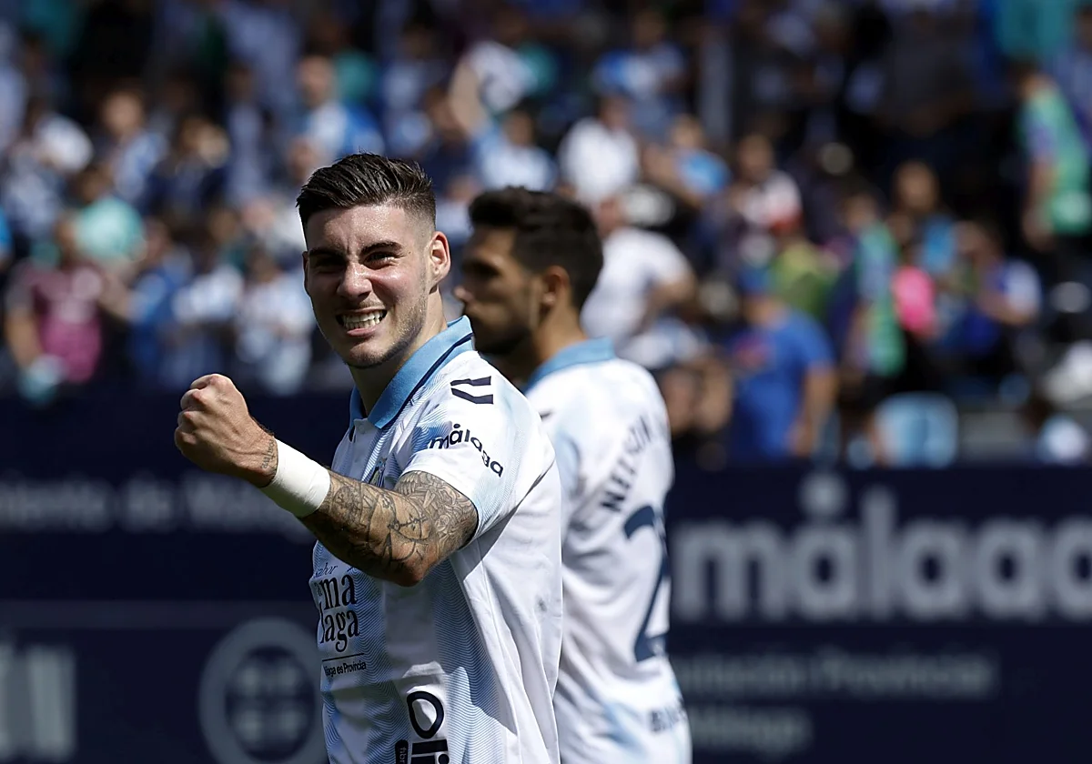 La increíble progresión de Roberto en dos años: de jugar en Primera RFEF con el Málaga a ir con la selección