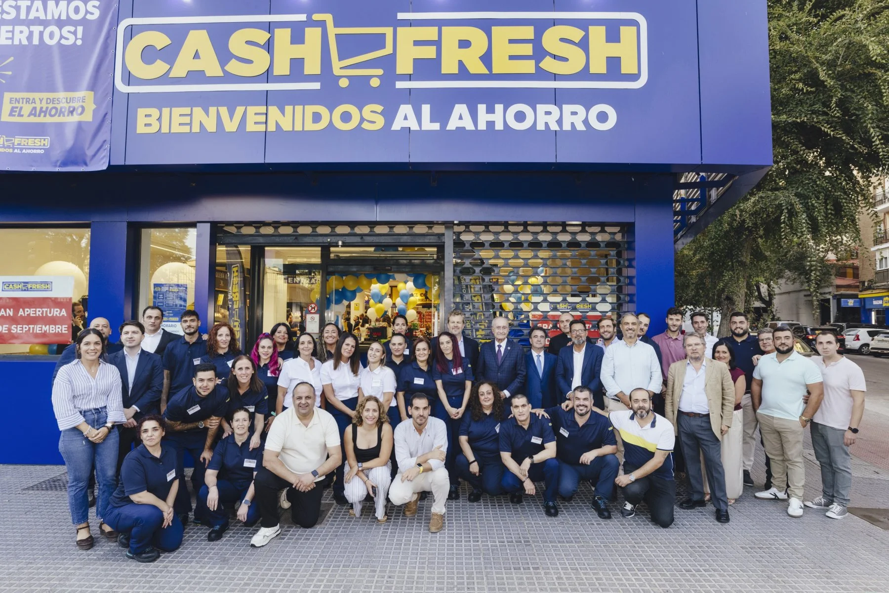 Grupo MAS abre un nuevo supermercado Cash Fresh en Huelin