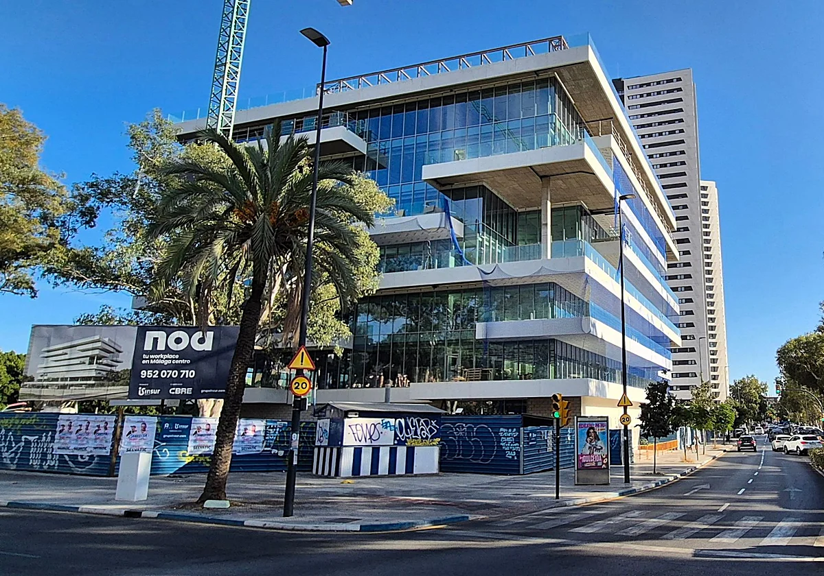 Luz verde a un parking público con más de 300 plazas bajo las oficinas de lujo en Martiricos