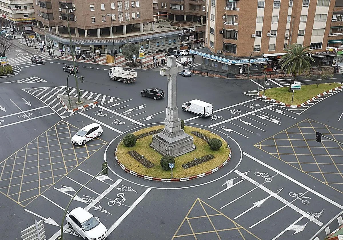 Hazte Oír reclama la protección de la Cruz de los Caídos de Cáceres ante su posible retirada