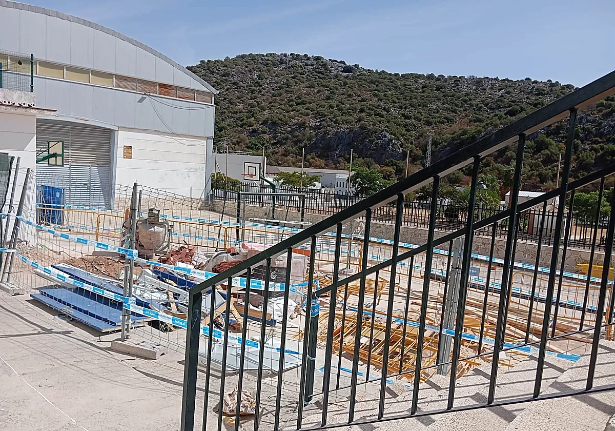 El inicio de curso que todavía no ha llegado para más de un centenar de alumnos en Benaoján