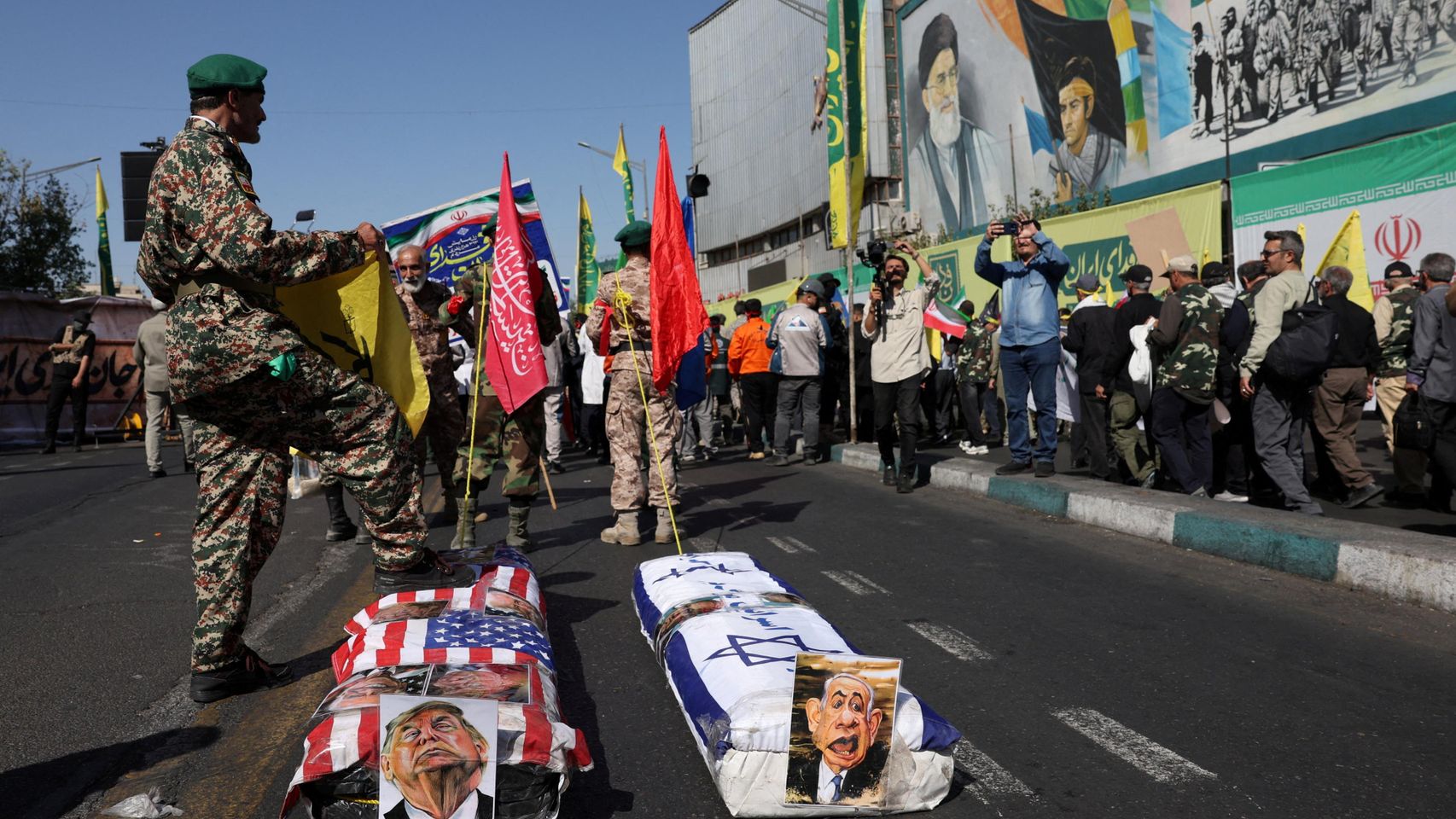 Irán amenaza a Trump con "devastadores bombardeos" contra bases de EEUU si reanuda sus ataques masivos