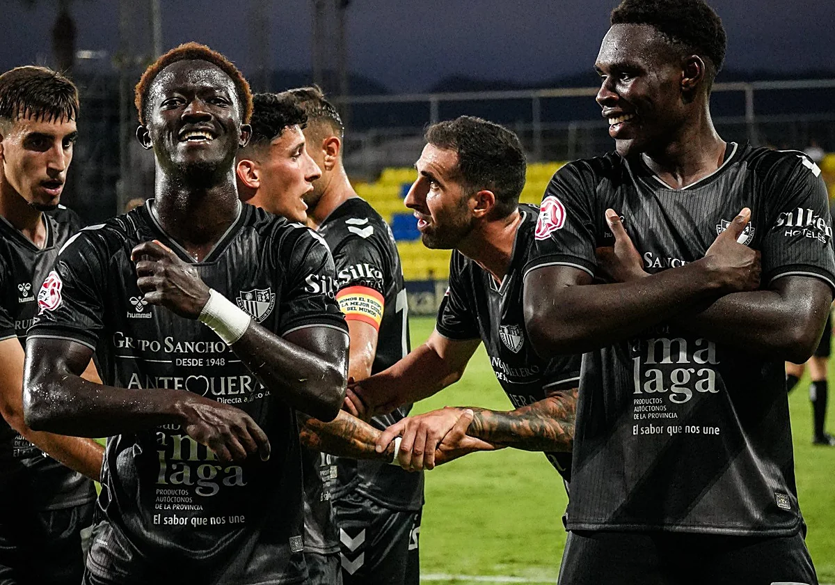 Primera RFEF: punto heroico del Antequera en casa del líder