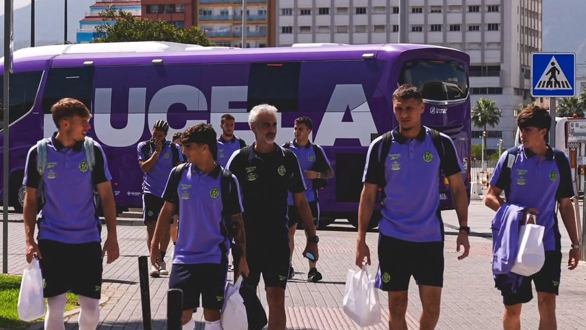 Un menor marroquí de 17 años cruzó el Estrecho oculto bajo el autobús del Real Valladolid tras el partido en Ceuta