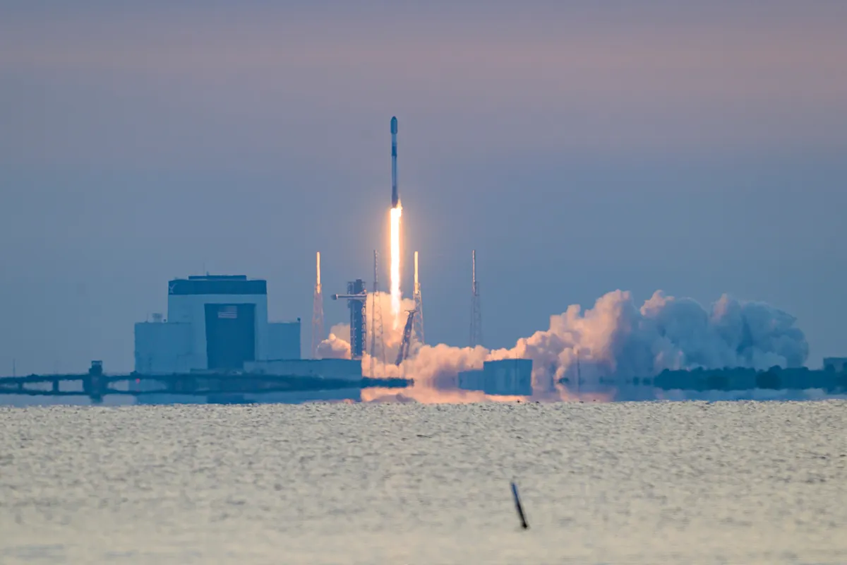 En el espacio no sólo cabe Elon Musk