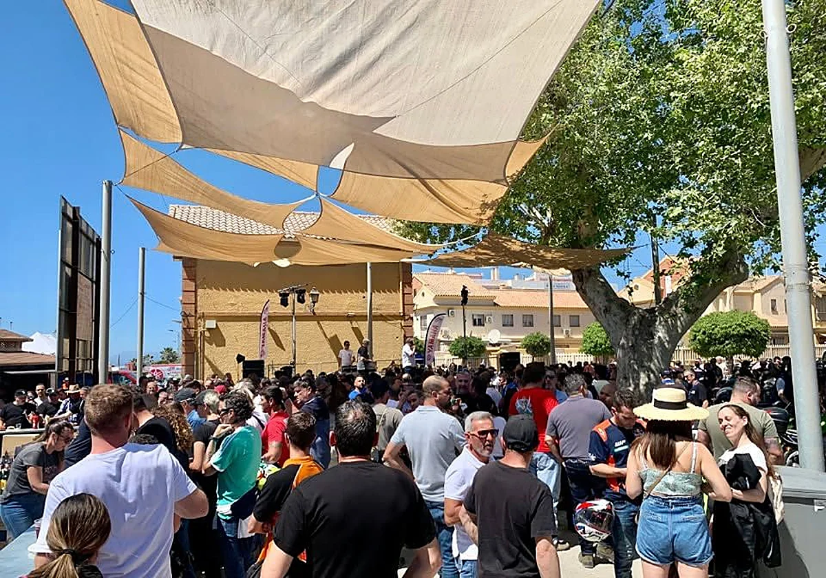 Baile, gastronomía y música para celebrar San Miguel en Torre de Benagalbón