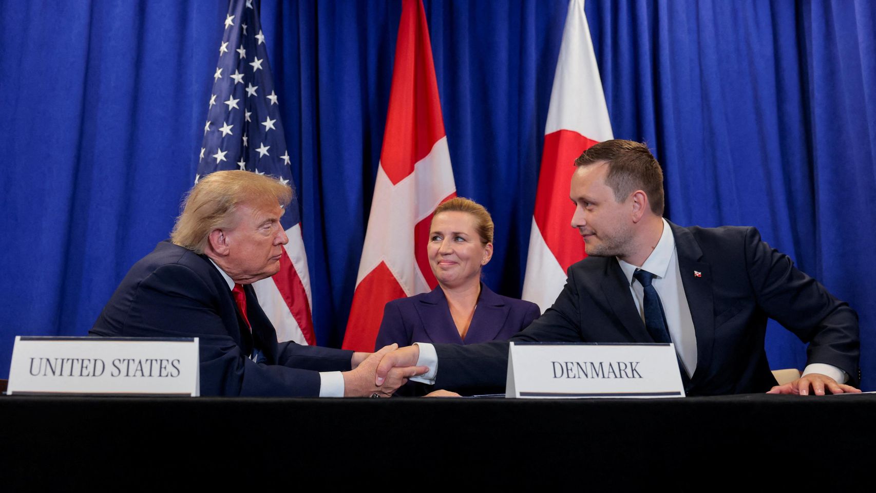 Trump se reconcilia con la OTAN a cambio de ganar dos bases más en Groenlandia y extender su Cúpula Dorada