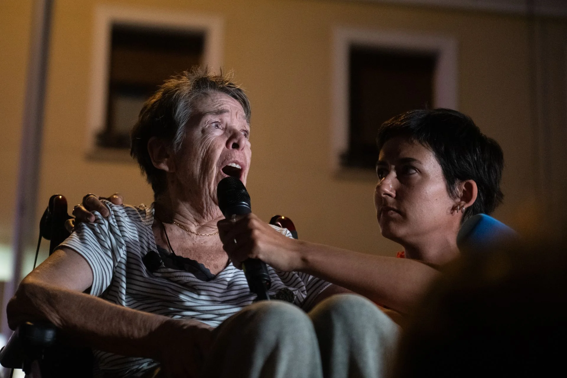 Maricarmen, una vecina de 87 años de Madrid, se enfrenta este miércoles a su cuarto intento de desahucio
